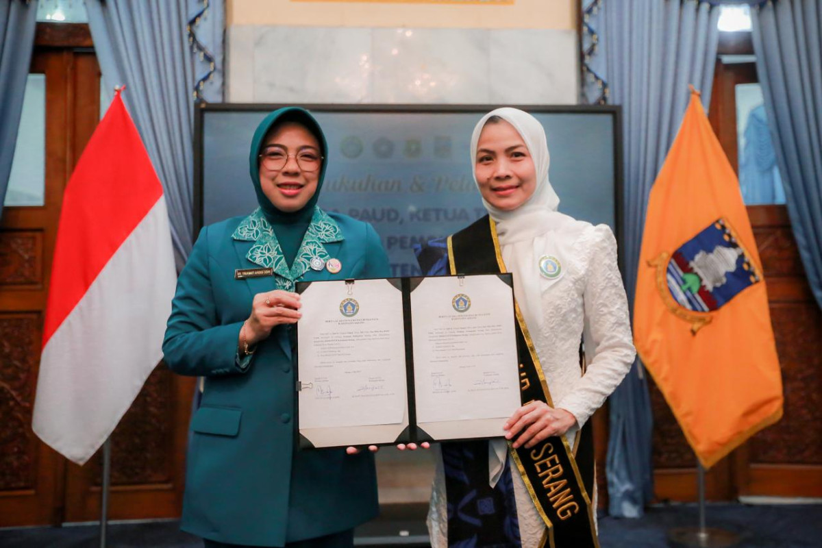 Ketua TP PKK Provinsi Banten Tinawati Andra Soni Lantik Bunda Paud, Ketua Tim Pembina Posyandu dan Ketua TP PKK Kabupaten Serang