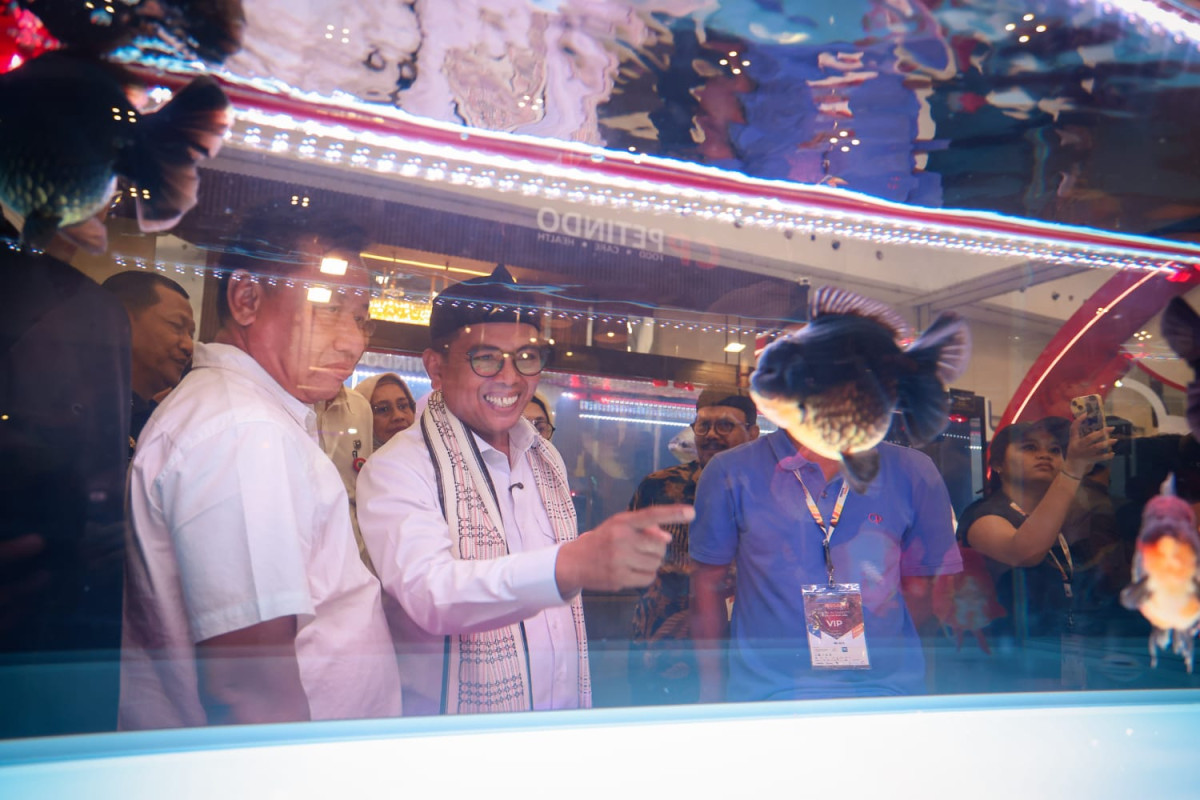 Gubernur Banten Andra Soni: Potensi Ikan Hias dan Tanaman Air Asli Indonesia Harus Dimaksimalkan