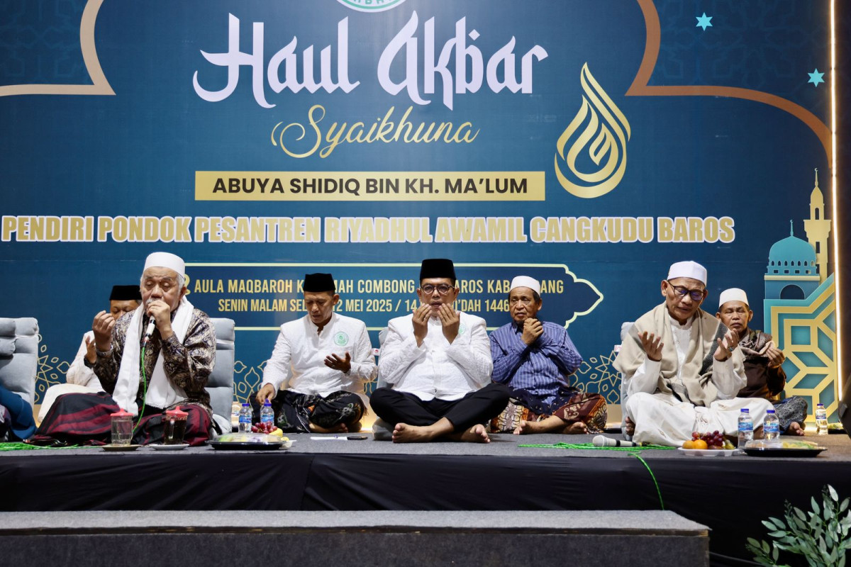 Gubernur Banten Andra Soni Hadiri Haul Akbar Abuya Shidiq Bin KH Ma'lum Cangkudu Baros