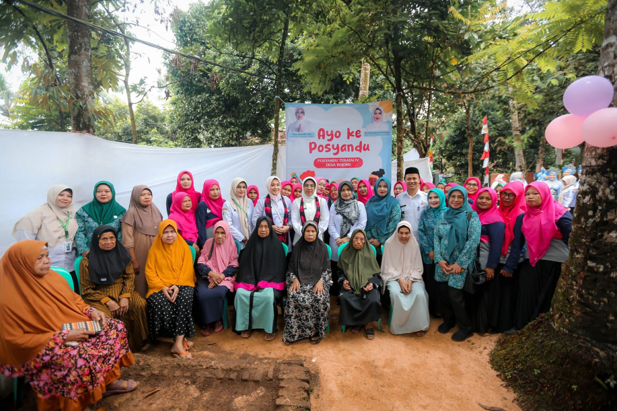 Ketua TP Posyandu Provinsi Banten Tinawati Andra Soni Tuntaskan Peninjauan Transformasi New Posyandu di Kabupaten Pandeglang
