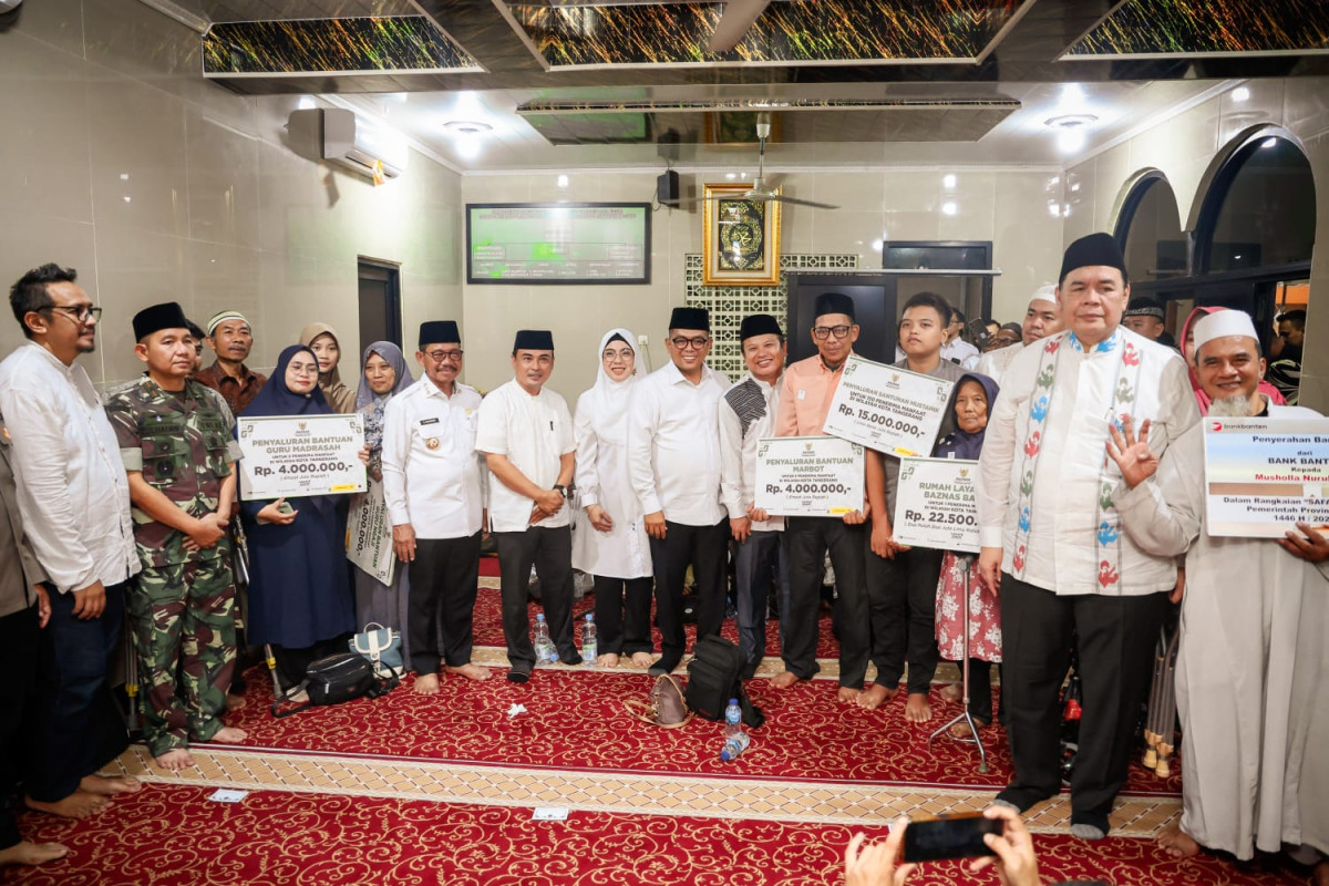 Safari Ramadan 1446 H, Gubernur Banten Andra Soni Jelaskan Tujuan Efisiensi Anggaran dan Pendidikan Gratis