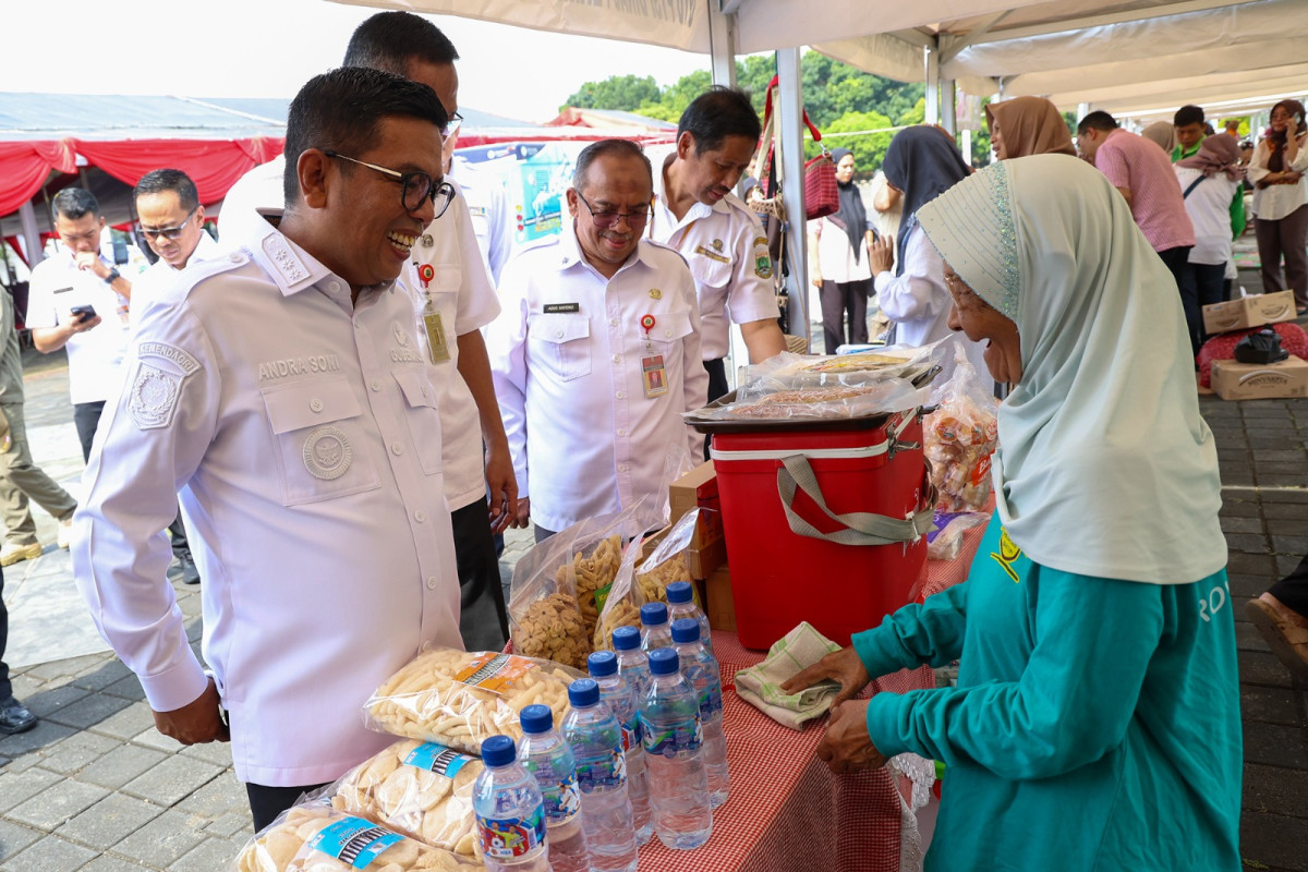 Tinjau Pasar Murah Ramadan 1446, Gubernur Banten Andra Soni: Upaya Jaga Stabilitas Harga