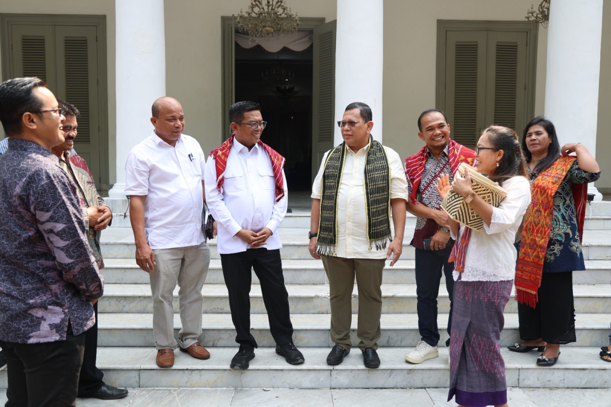 Gubernur Banten Andra Soni Terima Kunjungan Karo Banten Bersatu
