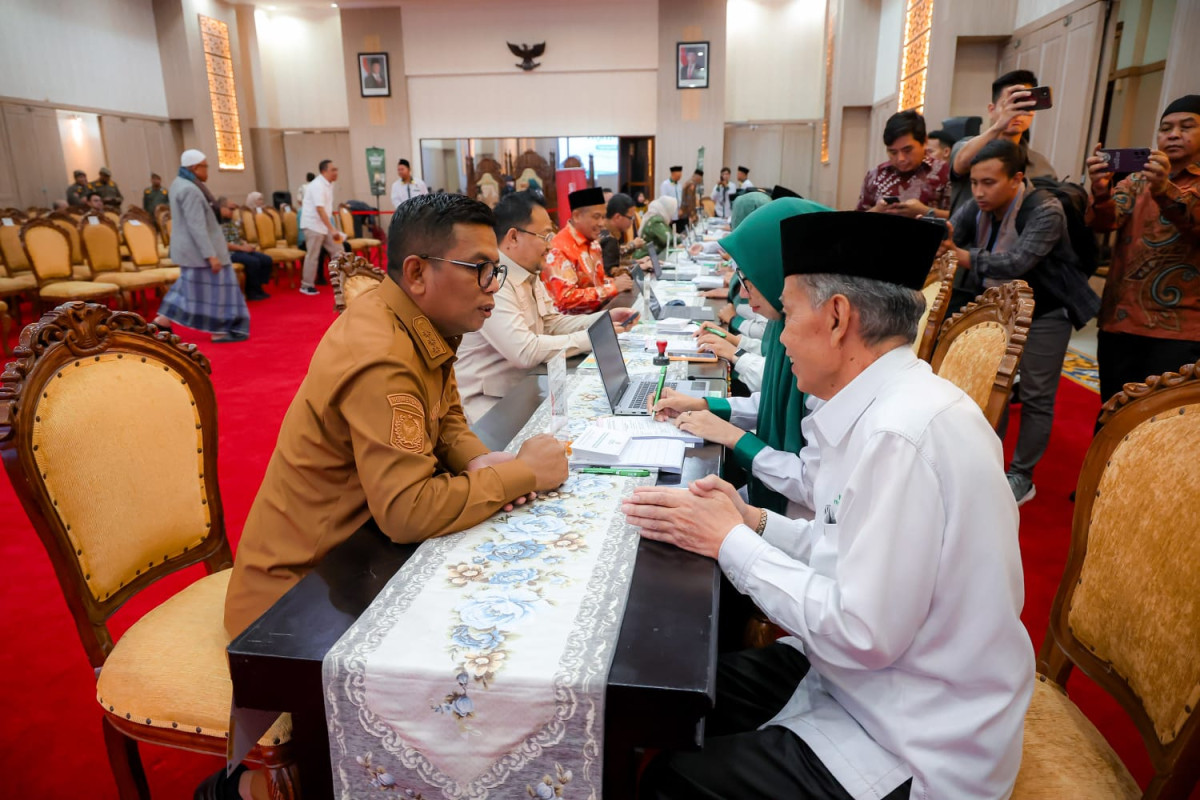 Gubernur Banten Andra Soni  Ajak Masyarakat Bayar Zakat ke Baznas