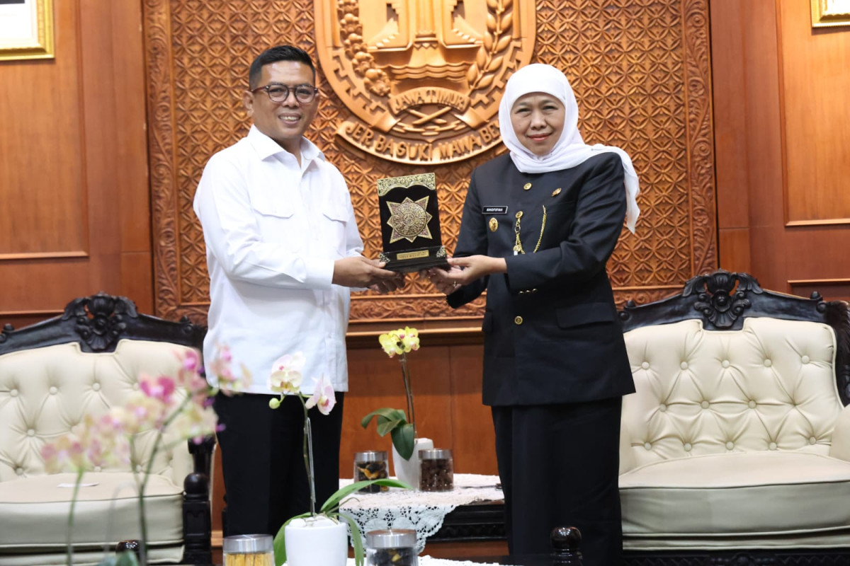 Kunjungan Ke Pemprov Jatim, Gubernur Banten Andra Soni Bahas Pembangunan Daerah dan Kerjasama Antar Daerah