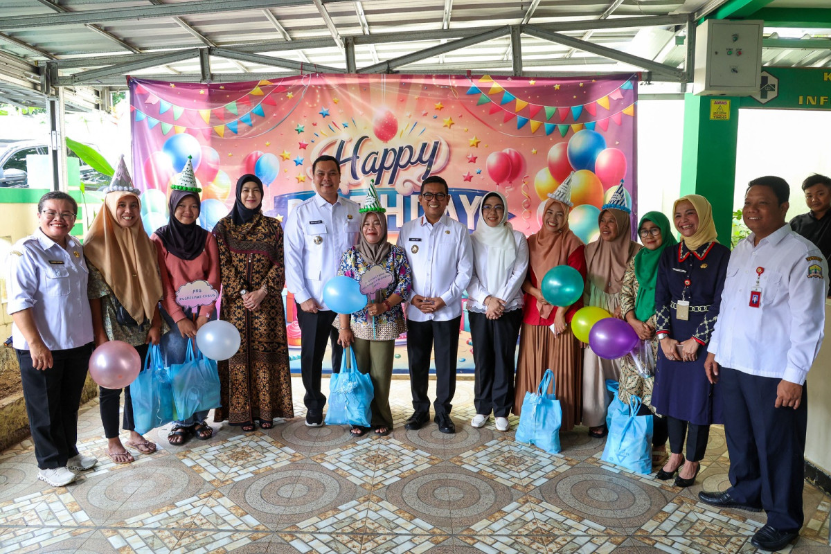 Imbau Masyarakat Cek Kesehatan Gratis, Gubernur Banten Andra Soni: Pemerintah Komitmen Menjaga Kesehatan Masyarakat