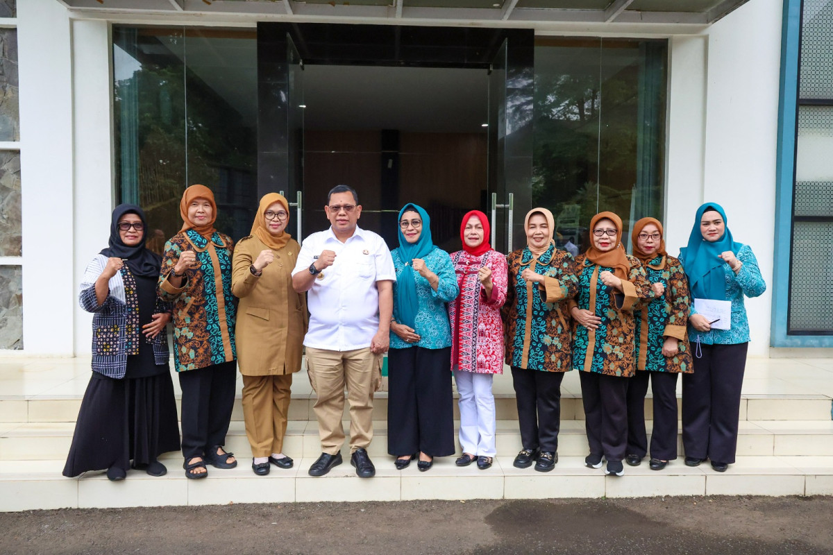 Rakor Bersama TP PKK Provinsi Banten, Pj Gubernur Banten A Damenta : Bersama Selesaikan Program Kerja