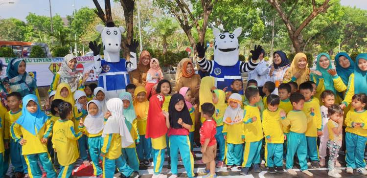 Sebagai Daerah Layak Anak, DP3AKKB Banten Berikan Pendidikan Berlalu Lintas