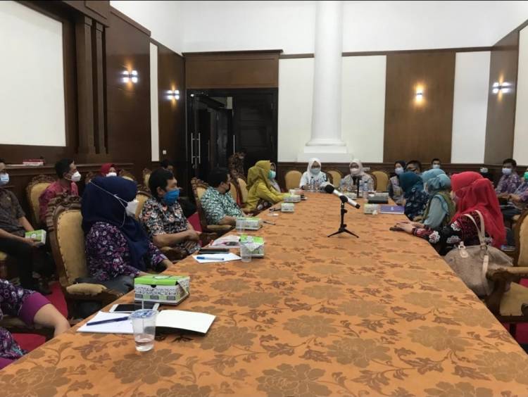 DP3AKKB BANTEN MELAKUKAN PEMBINAAN DAN PENGAWASAN TERKAIT PENCATATAN SIPIL