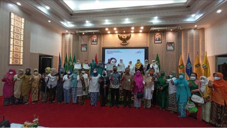 Peringatan Hari Kartini, 8 Perempuan Asal Banten Raih Penghargaan OASE Kabinet Indonesia Maju